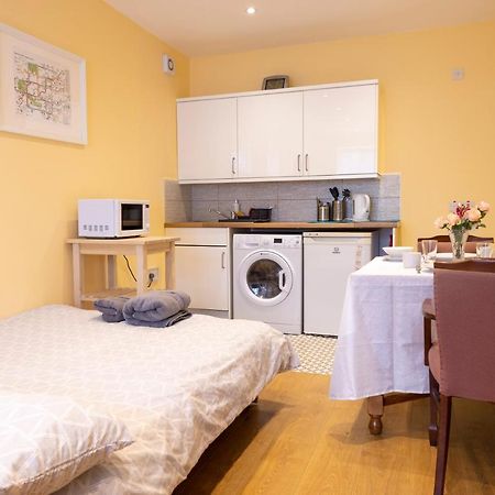 London Vegetarian Smoke & Pet Free En-Suite With Ev Parking Edgware Exterior foto