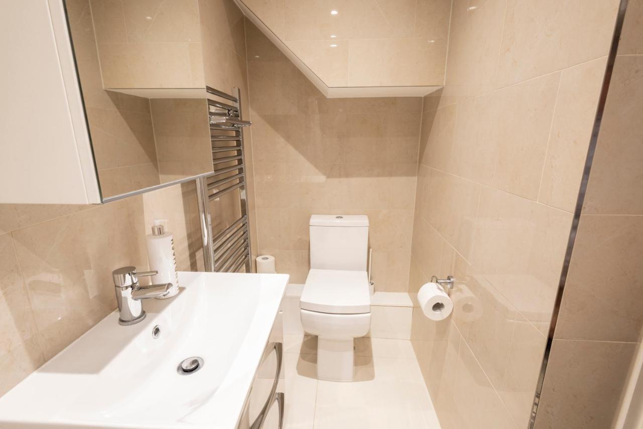 London Vegetarian Smoke & Pet Free En-Suite With Ev Parking Edgware Exterior foto