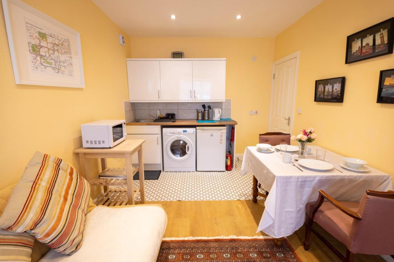 London Vegetarian Smoke & Pet Free En-Suite With Ev Parking Edgware Exterior foto