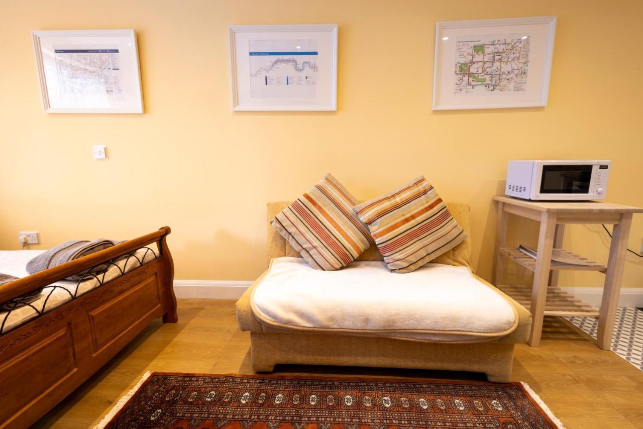 London Vegetarian Smoke & Pet Free En-Suite With Ev Parking Edgware Exterior foto