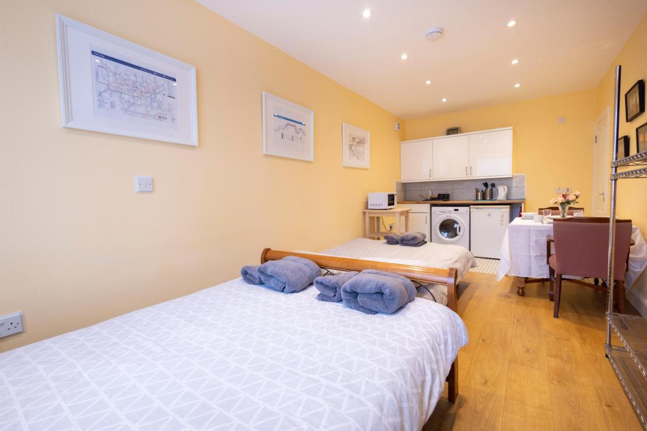 London Vegetarian Smoke & Pet Free En-Suite With Ev Parking Edgware Exterior foto