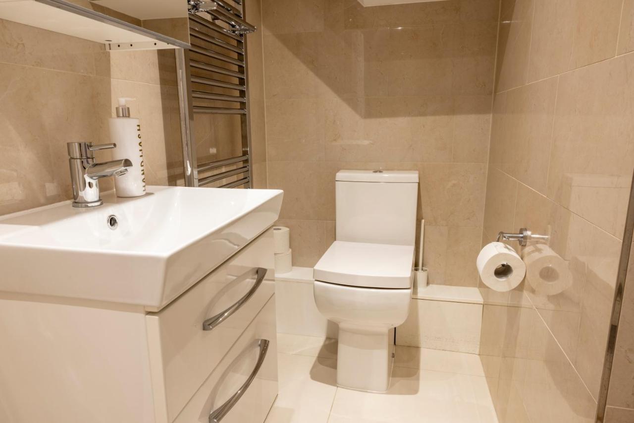 London Vegetarian Smoke & Pet Free En-Suite With Ev Parking Edgware Exterior foto